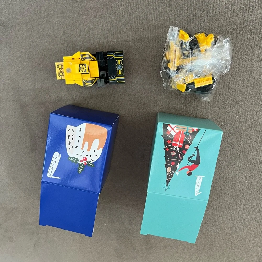 Robot Building Blocks Toy Set - Yellow and Black